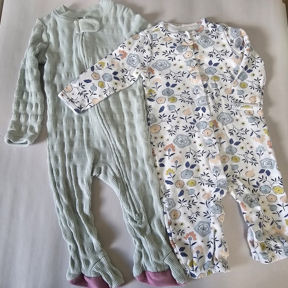 Set of 2 Baby Girl 3-6 M Bodysuits Carters & Cloud Island Green Pink Floral - Picture 1 of 11